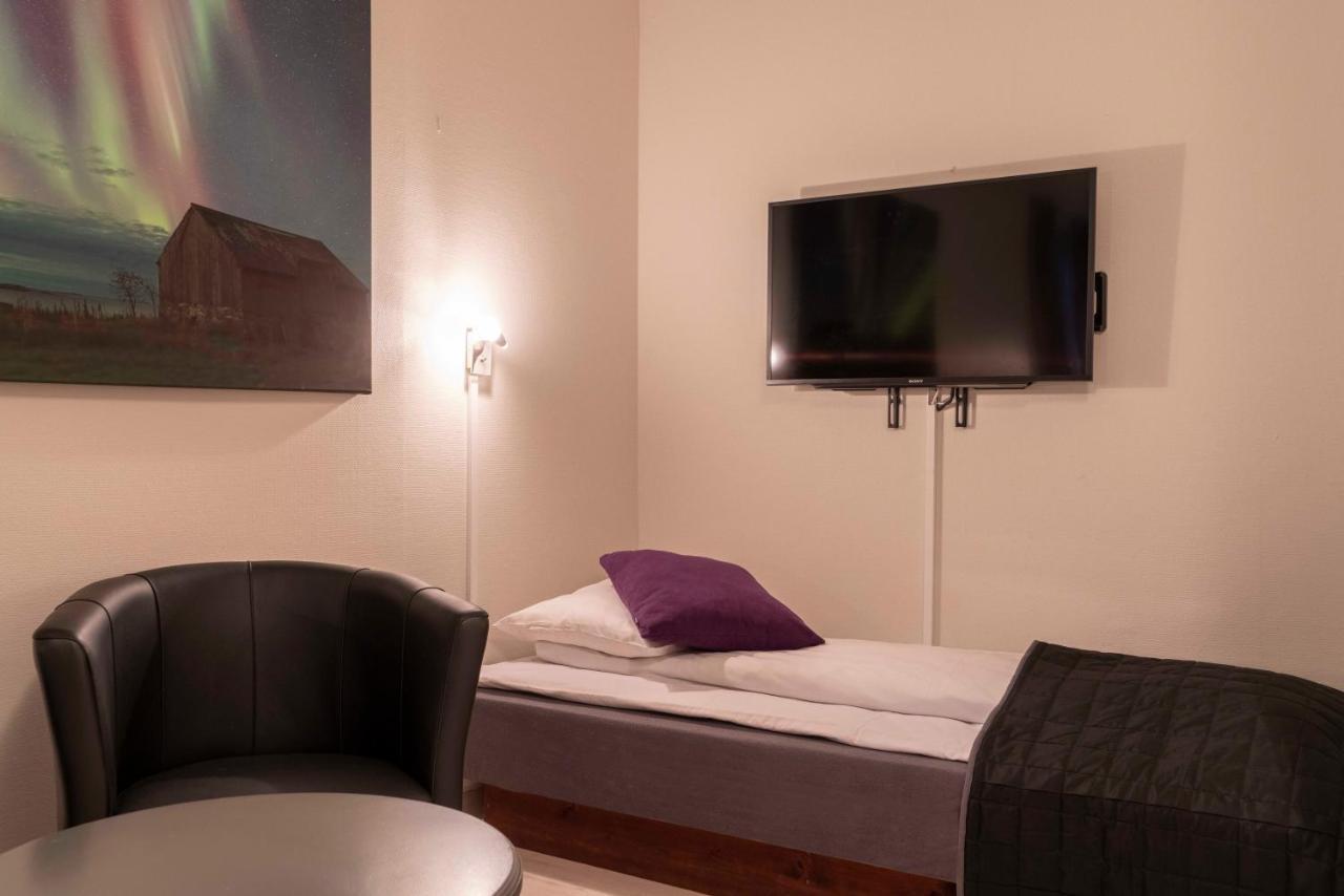 Melbu Hotell Extérieur photo
