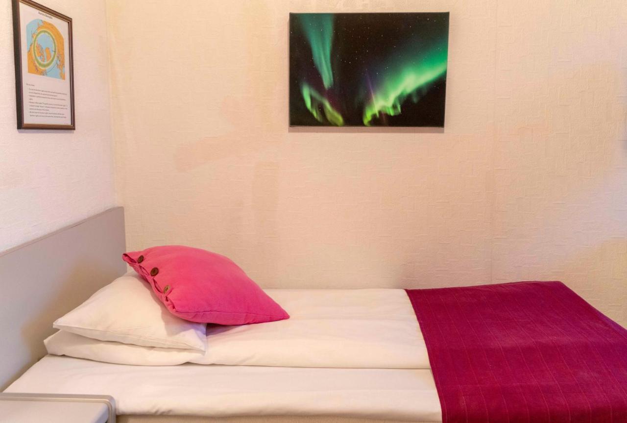 Melbu Hotell Extérieur photo